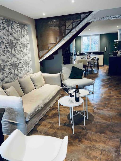 Maison Climatisee Avec Stationnement Et Wifi Bram Экстерьер фото